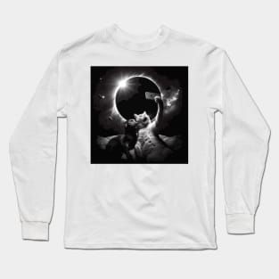 Dog and cat taking selfie in eclipse day Long Sleeve T-Shirt